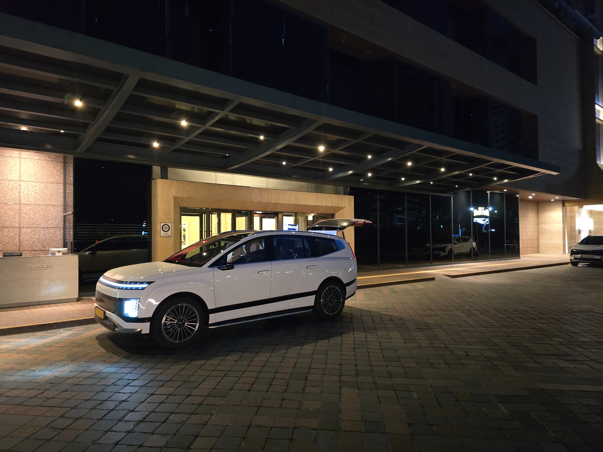 高级SUV exterior